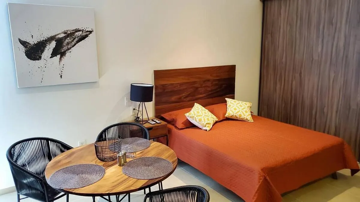 Apartment Deluxe Condo, Pool, Security, Great Location Close To Everywhere Playa del Carmen Mexico